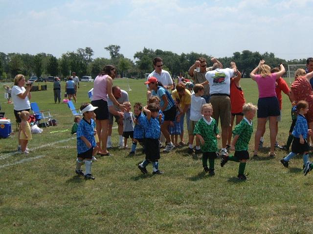 2003/09(Sep)/02(Soccer)/640x480_2003-09-06 13-17-26.JPG